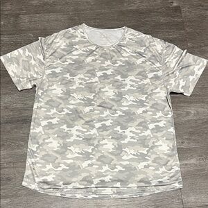 BYLT Men's Camouflage T-Shirt size XL